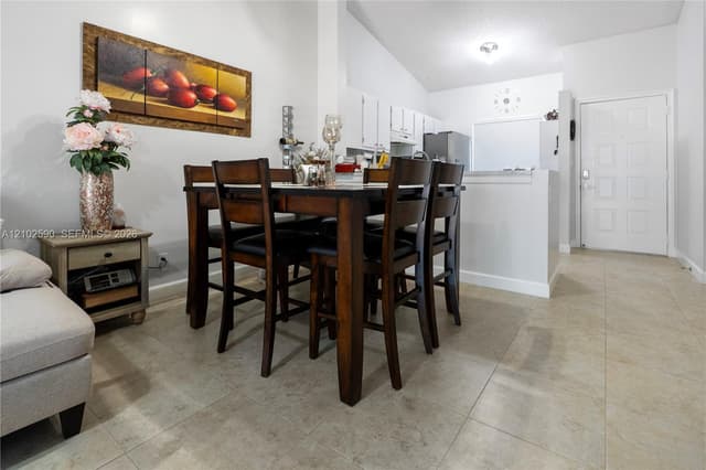 2720 S Oakland Forest Dr # 1004, Oakland Park FL 33309 - Oakland Park, FL - Photo 4