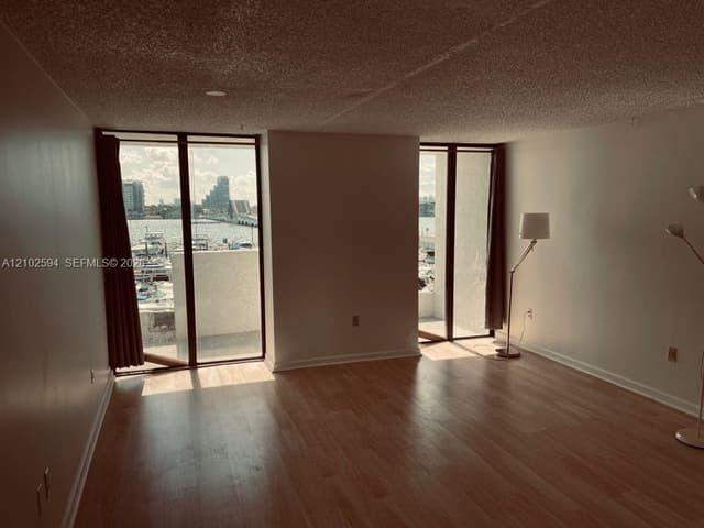 555 NE 15th St # 412, Miami FL 33132 - Miami, FL - Photo 2