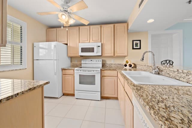 601 S SEAS Drive # 204, Jupiter FL 33477 - Jupiter, FL - Photo 7