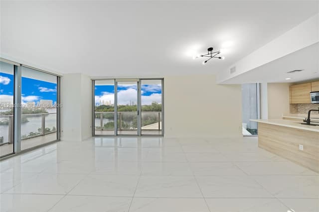 16385 Biscayne Blvd # 407, North Miami Beach FL 33160 - North Miami Beach, FL - Photo 7