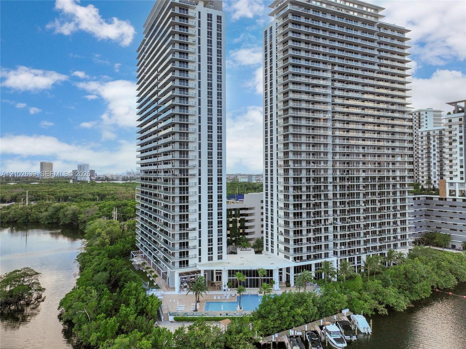 16385 Biscayne Blvd # 407, North Miami Beach FL 33160 - North Miami Beach, FL - Photo 1