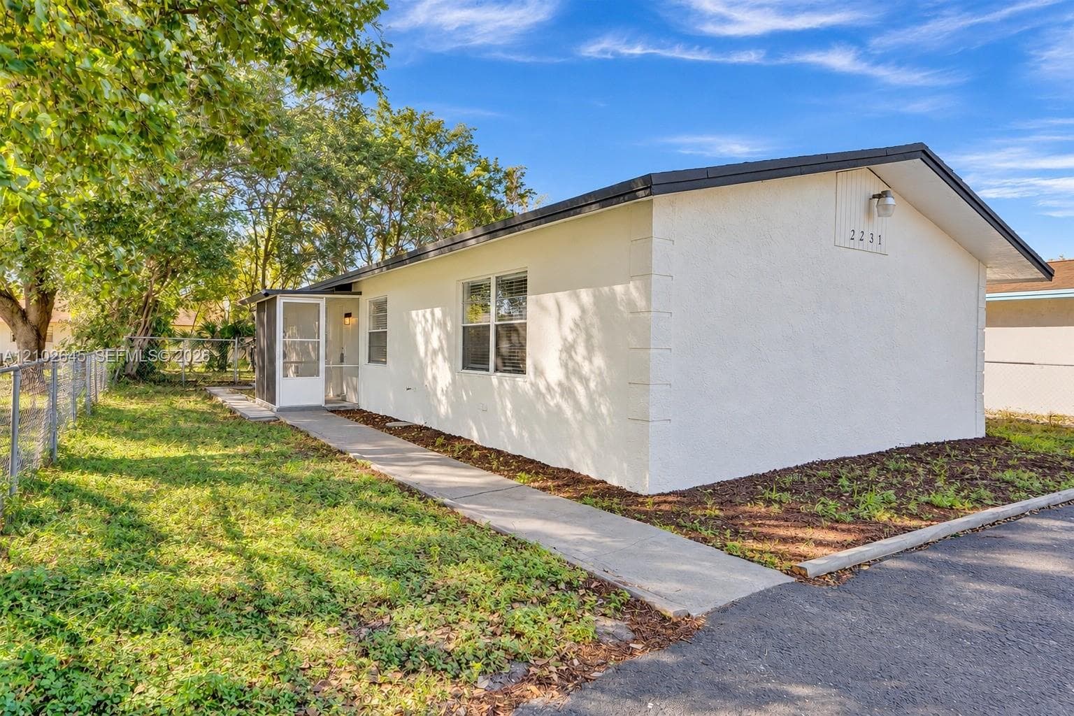 2231 NW 55th Ave, Lauderhill FL 33313