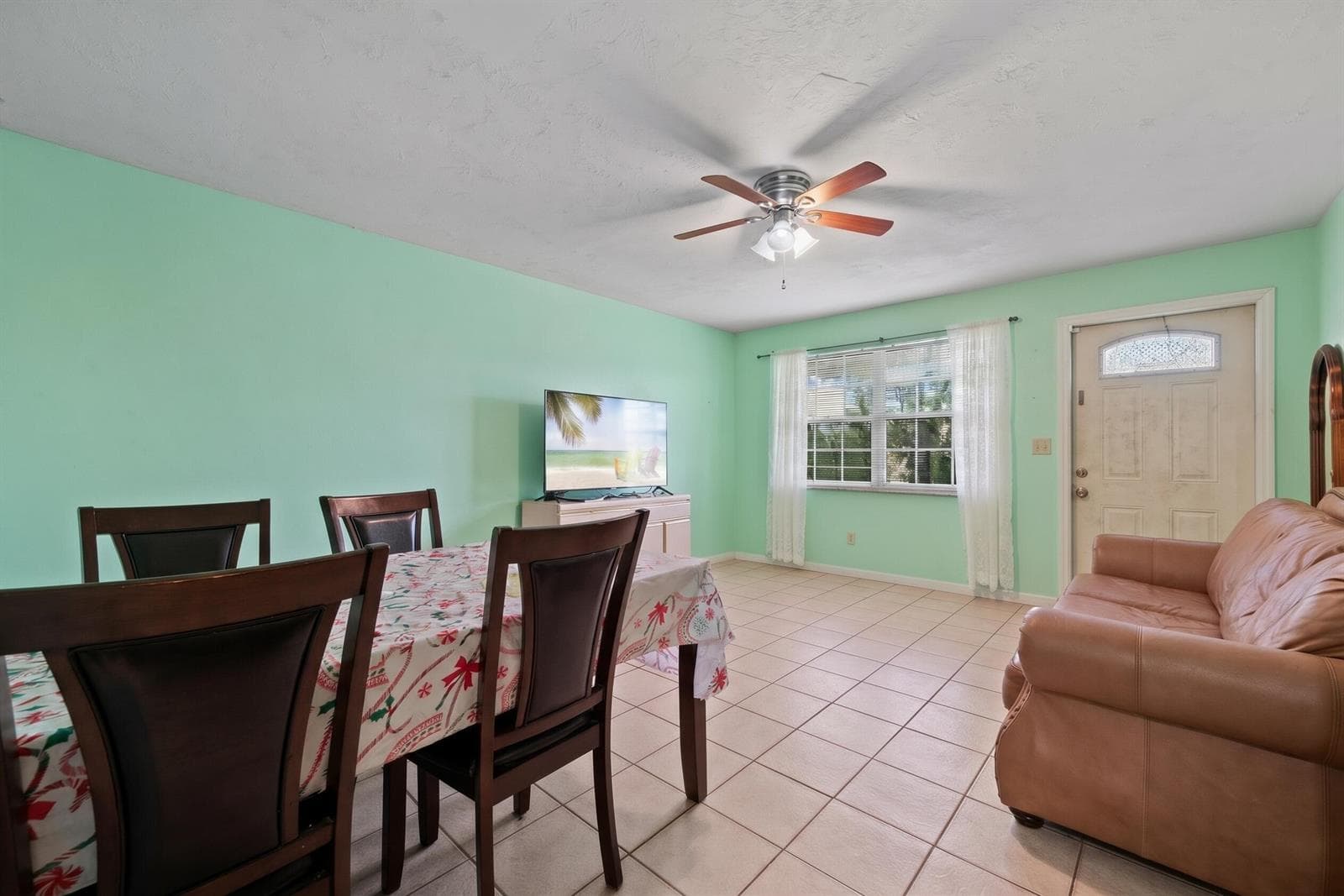 149 Broward Avenue, FL 33463 - Photo 1