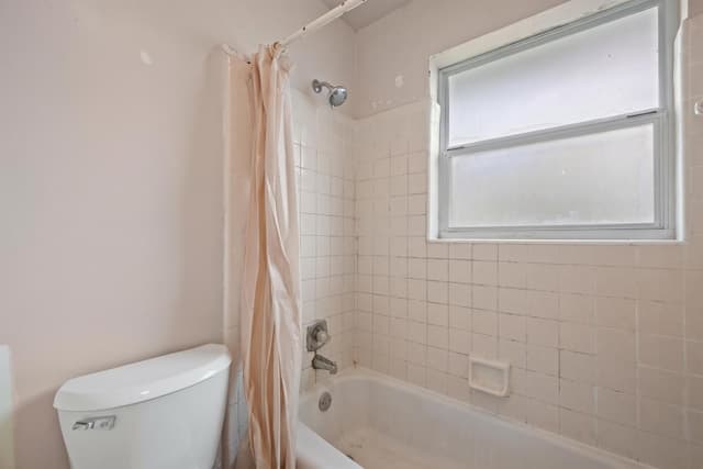 149 Broward Avenue, FL 33463 - Photo 4