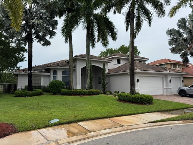 1360 Victoria Isle Dr, Weston FL 33327 - Weston, FL - Photo 4