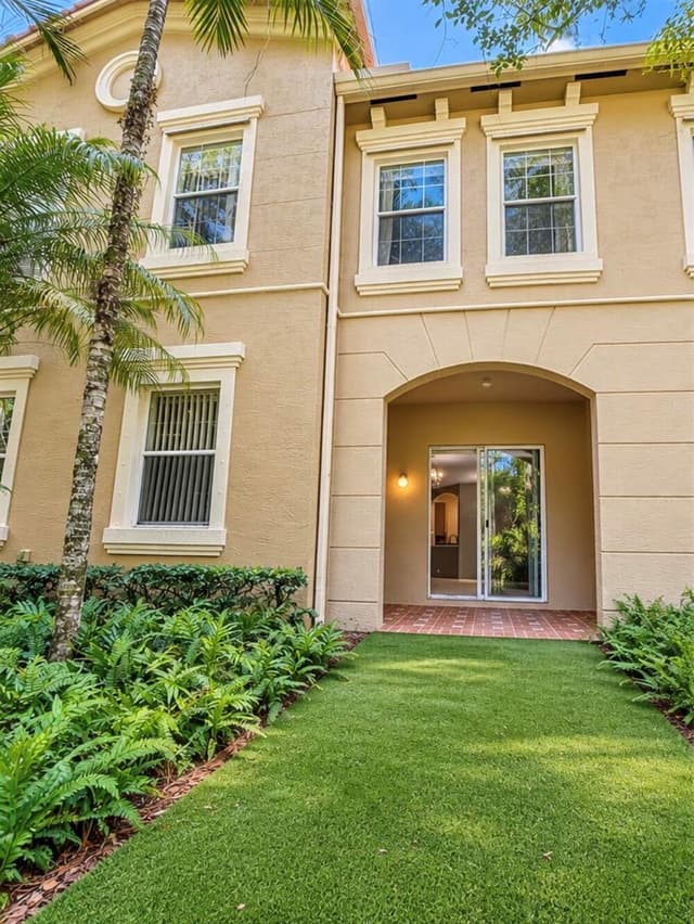 4991 Bonsai Circle Apt 107, West Palm Beach FL 33418 - West Palm Beach, FL - Photo 7