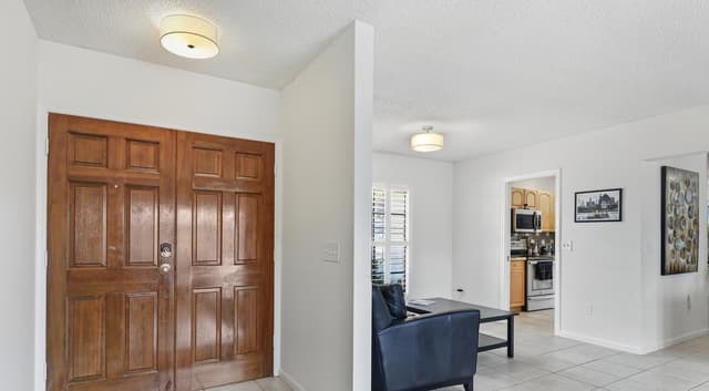 4852 Sugar Pine Drive, Boca Raton FL 33487 - Boca Raton, FL - Photo 2