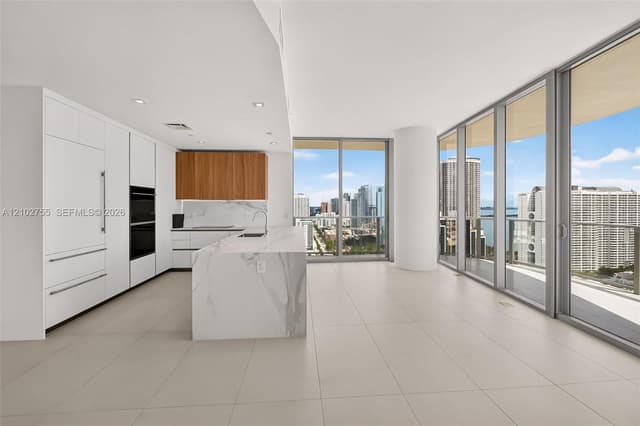 1400 Biscayne Blvd # 2906, Miami FL 33132 - Miami, FL - Photo 3