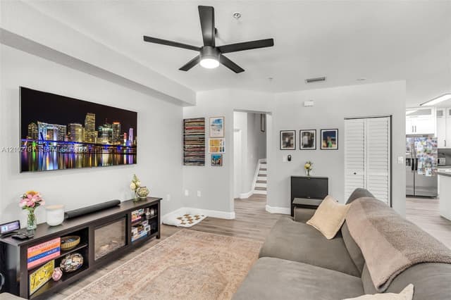 10870 NW 88th Ter # 224, Doral FL 33178 - Doral, FL - Photo 4