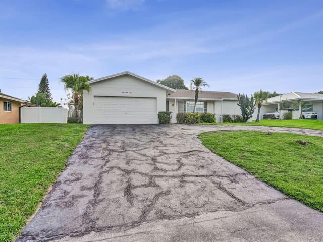 4850 NW 5TH Terrace, Boca Raton FL 33431 - Boca Raton, FL - Photo 3