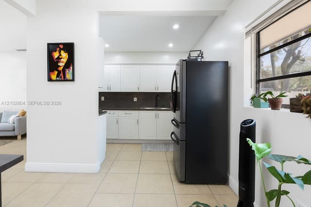 250 NE 170th St, North Miami Beach FL 33162 - North Miami Beach, FL - Photo 5
