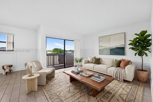 1121 SW 122nd Ave # 2, Miami FL 33184 - Miami, FL - Photo 6