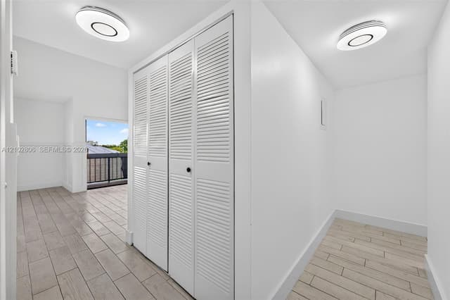 1121 SW 122nd Ave # 2, Miami FL 33184 - Miami, FL - Photo 5