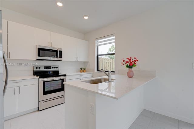 13100 SW 232nd Ter, Miami FL 33170 - Miami, FL - Photo 6