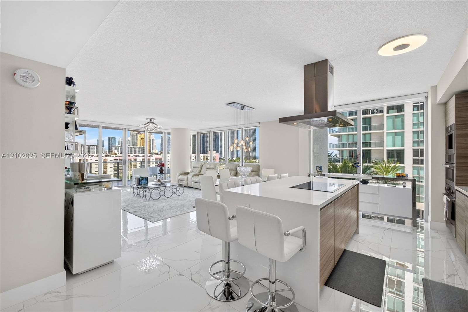 330 Sunny Isles Blvd # 807, Sunny Isles Beach FL 33160 - Sunny Isles Beach, FL - Photo 1