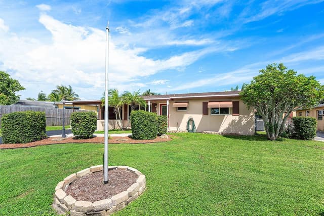 740 Caroline Avenue, West Palm Beach FL 33413 - West Palm Beach, FL - Photo 2