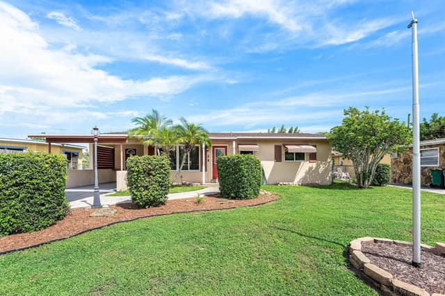 740 Caroline Avenue, West Palm Beach FL 33413 - West Palm Beach, FL - Photo 3
