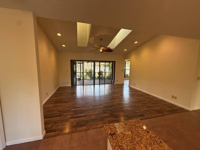 835 IVY Drive, Wellington FL 33414 - Wellington, FL - Photo 2