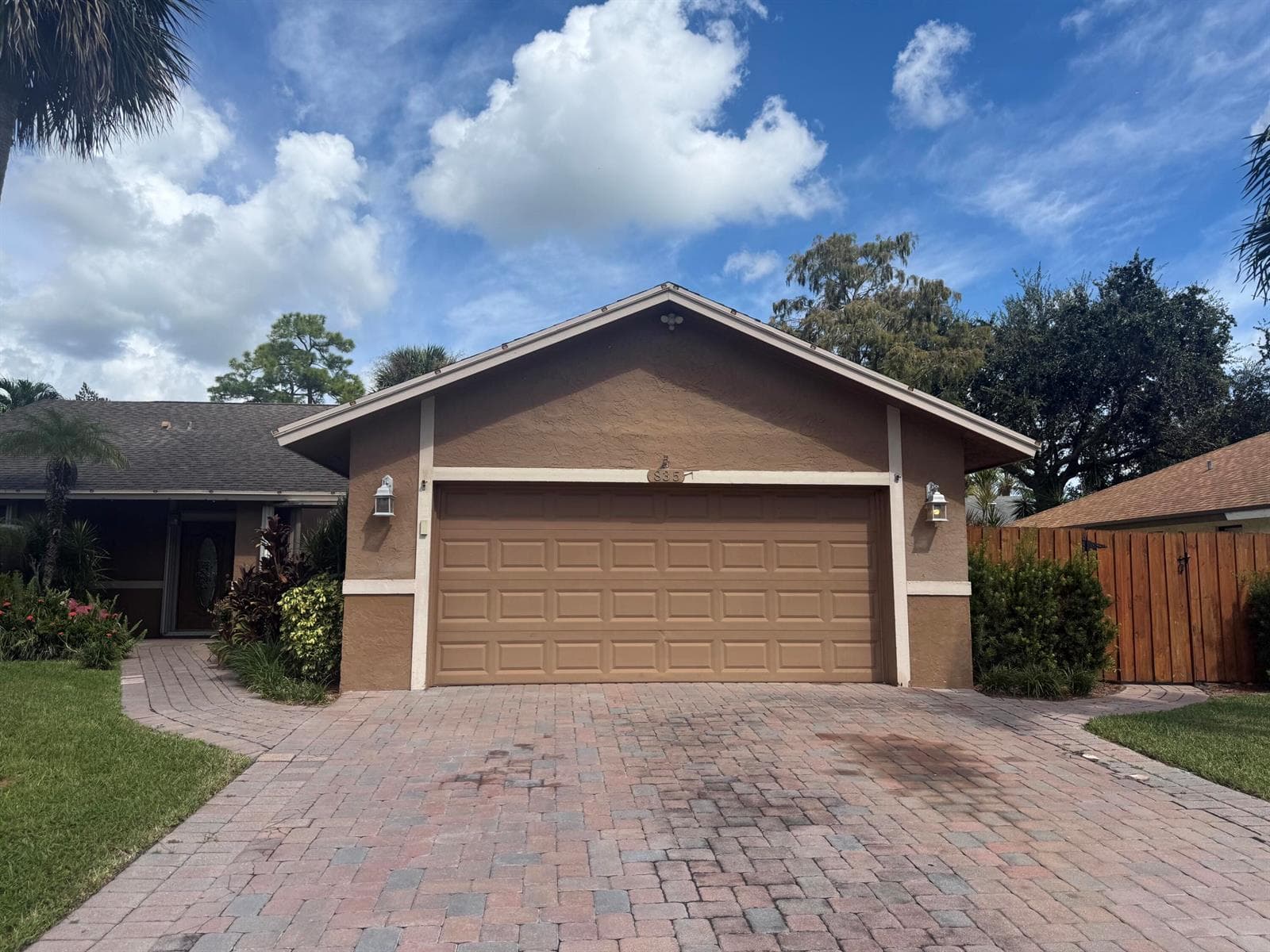 835 IVY Drive, Wellington FL 33414 - Wellington, FL - Photo 1