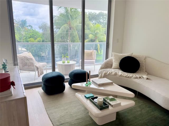 13800 Highland Dr # 307, North Miami Beach FL 33181 - North Miami Beach, FL - Photo 3