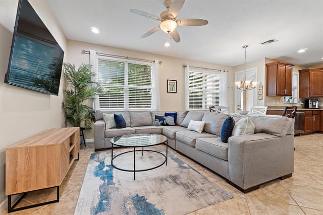 4677 Mediterranean Circle, Palm Beach Gardens FL 33418 - Palm Beach Gardens, FL - Photo 6