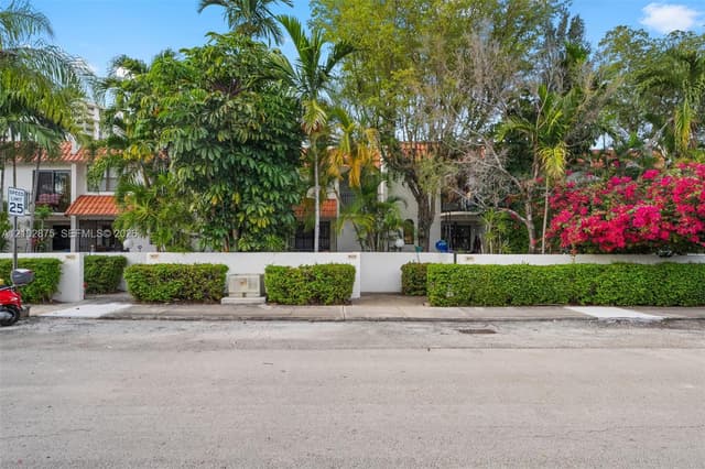 1609 NE 105th st # 6, Miami Shores FL 33138 - Miami Shores, FL - Photo 3
