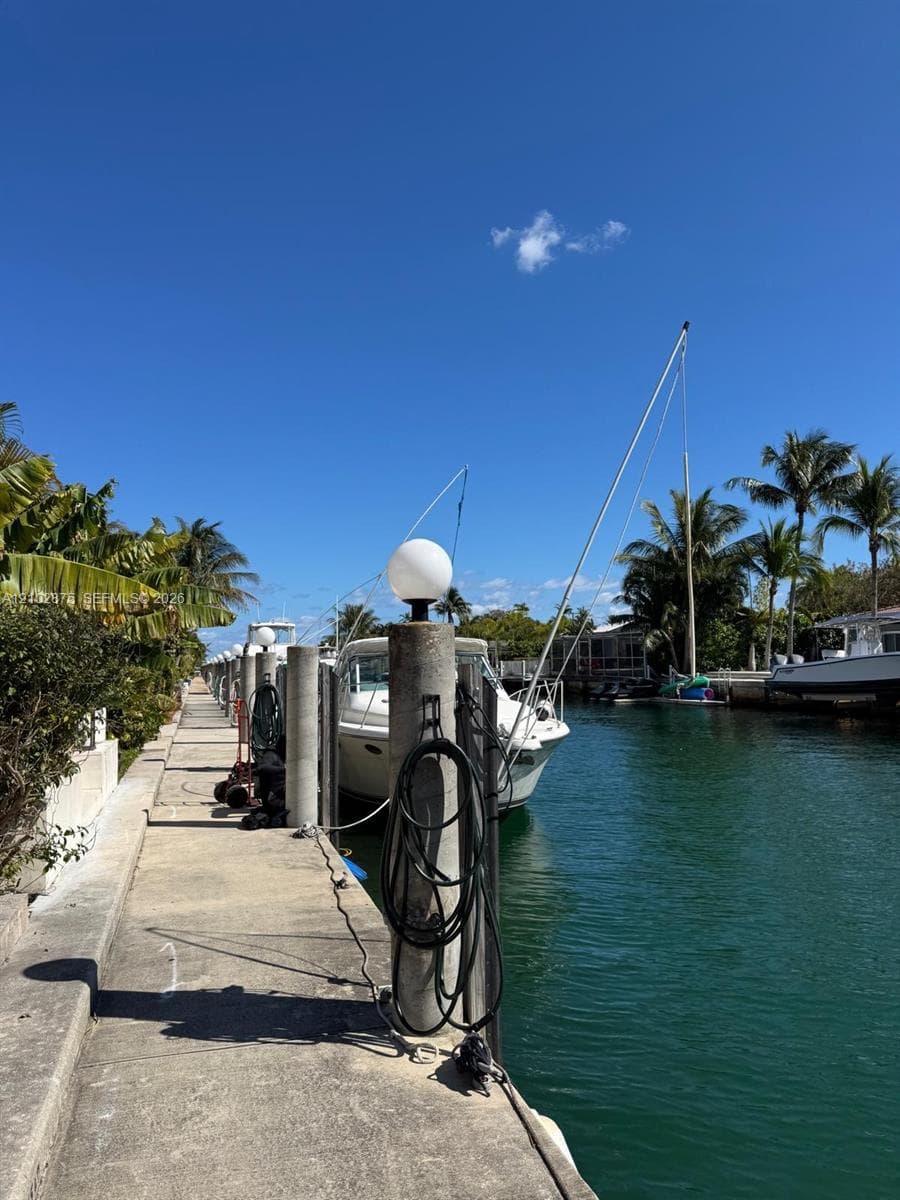 1609 NE 105th st # 6, Miami Shores FL 33138 - Miami Shores, FL - Photo 1