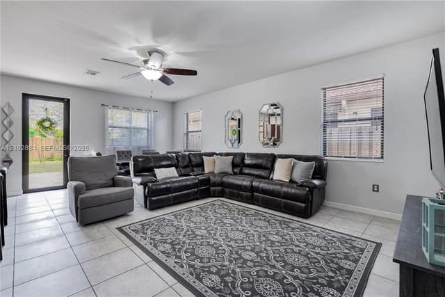 3653 SE 2nd Ct, Homestead FL 33033 - Homestead, FL - Photo 5