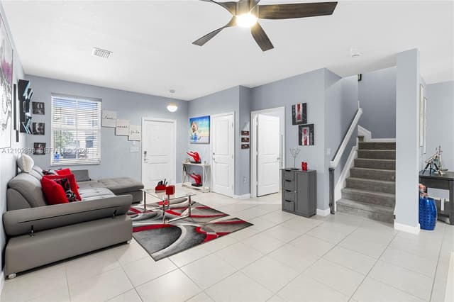 11924 NW 47th Mnr, Coral Springs FL 33076 - Coral Springs, FL - Photo 6