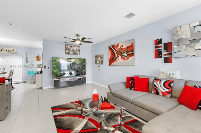 11924 NW 47th Mnr, Coral Springs FL 33076 - Coral Springs, FL - Photo 5