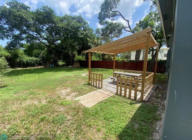 1044 NW 4TH Avenue, Fort Lauderdale FL 33311 - Fort Lauderdale, FL - Photo 5