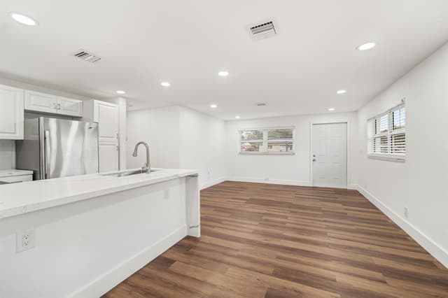 5295 HELENE Place, West Palm Beach FL 33407 - West Palm Beach, FL - Photo 5