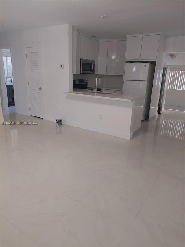 1030 NE 214th St, Miami FL 33179 - Miami, FL - Photo 6