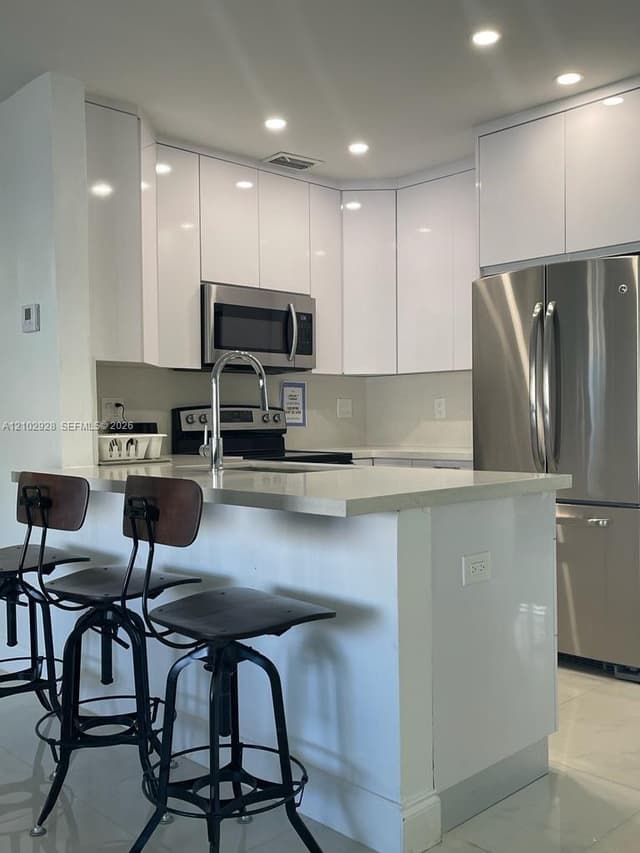 1030 NE 214th St, Miami FL 33179 - Miami, FL - Photo 5