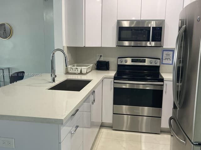 1030 NE 214th St, Miami FL 33179 - Miami, FL - Photo 4