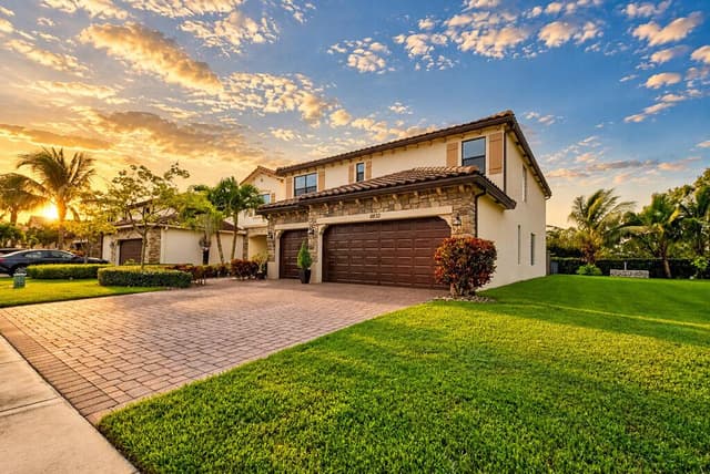 8832 Sea Chase Drive, Lake Worth FL 33467 - Lake Worth, FL - Photo 3