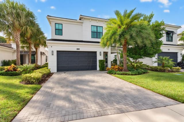 13534 ARTISAN Circle, Palm Beach Gardens FL 33418 - Palm Beach Gardens, FL - Photo 2