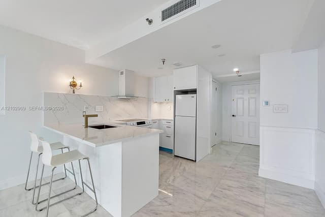 540 Brickell Key Dr # 928, Miami FL 33131 - Miami, FL - Photo 6