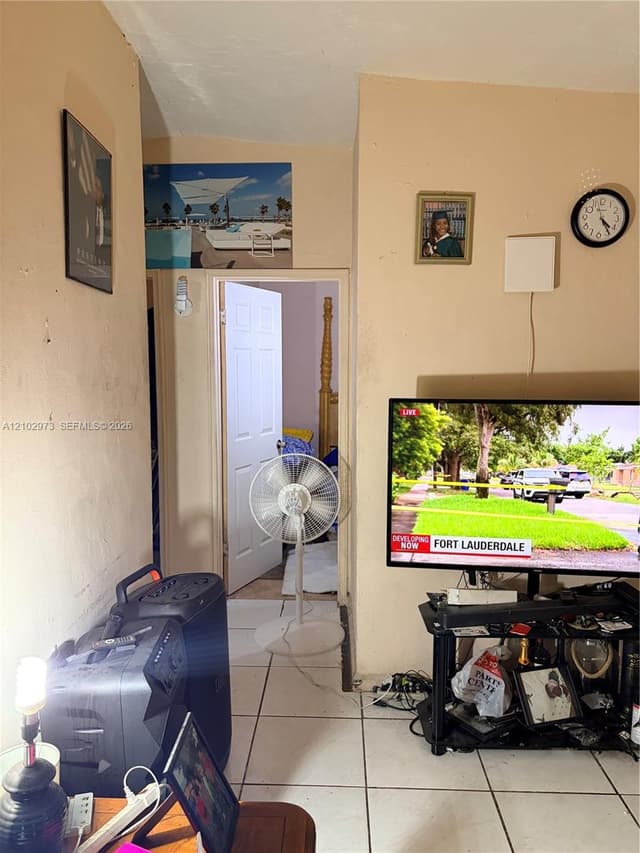 16461 NW 19 ct, Miami Gardens FL 33054 - Miami Gardens, FL - Photo 5