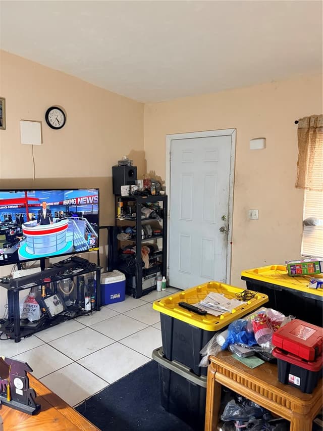 16461 NW 19 ct, Miami Gardens FL 33054 - Miami Gardens, FL - Photo 4
