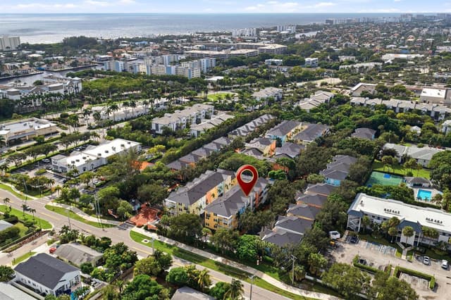 1009 W Heritage Club Circle, Delray Beach FL 33483 - Delray Beach, FL - Photo 6