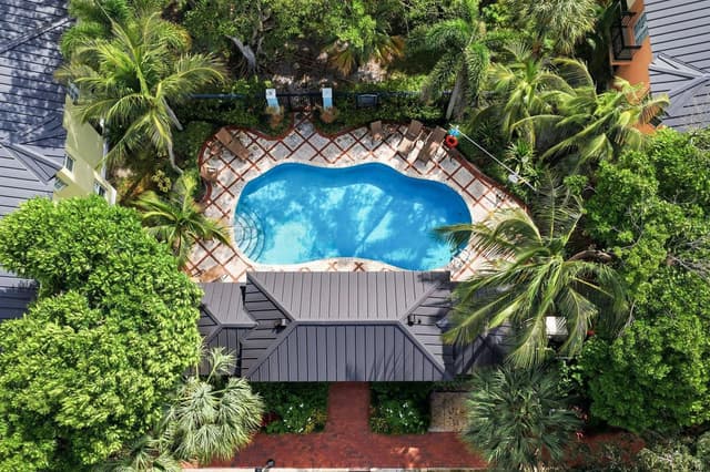 1009 W Heritage Club Circle, Delray Beach FL 33483 - Delray Beach, FL - Photo 5