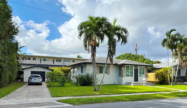 133 SE 2nd Street, Dania Beach FL 33004 - Dania Beach, FL - Photo 3