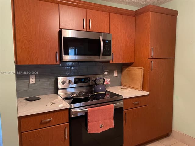 1411 NW 85th Way, Plantation FL 33322 - Plantation, FL - Photo 5