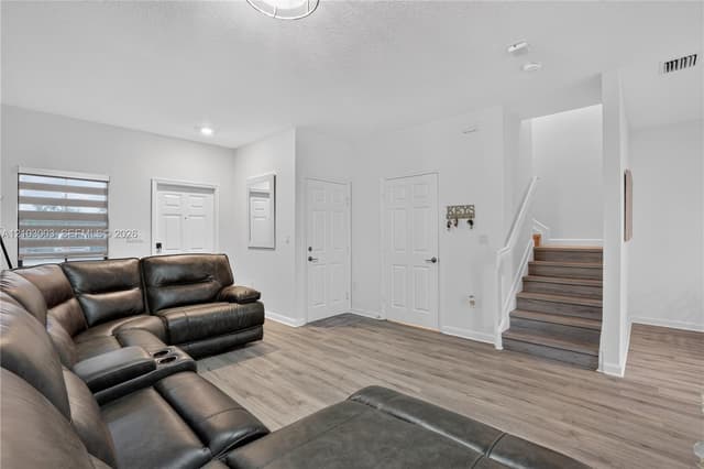 6007 W Paso Fino Pl, Davie FL 33314 - Davie, FL - Photo 3