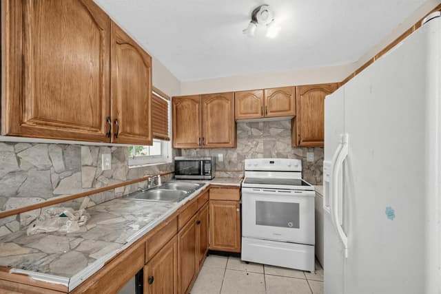 26438 SW 134TH Avenue, Homestead FL 33032 - Homestead, FL - Photo 3