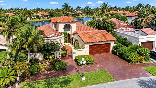 556 Deer Creek Via Genova, Deerfield Beach FL 33442 - Deerfield Beach, FL - Photo 2