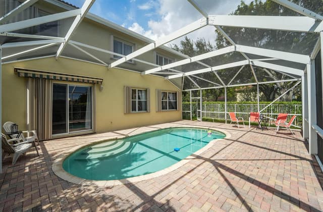 672 GAZETTA Way, West Palm Beach FL 33413 - West Palm Beach, FL - Photo 2