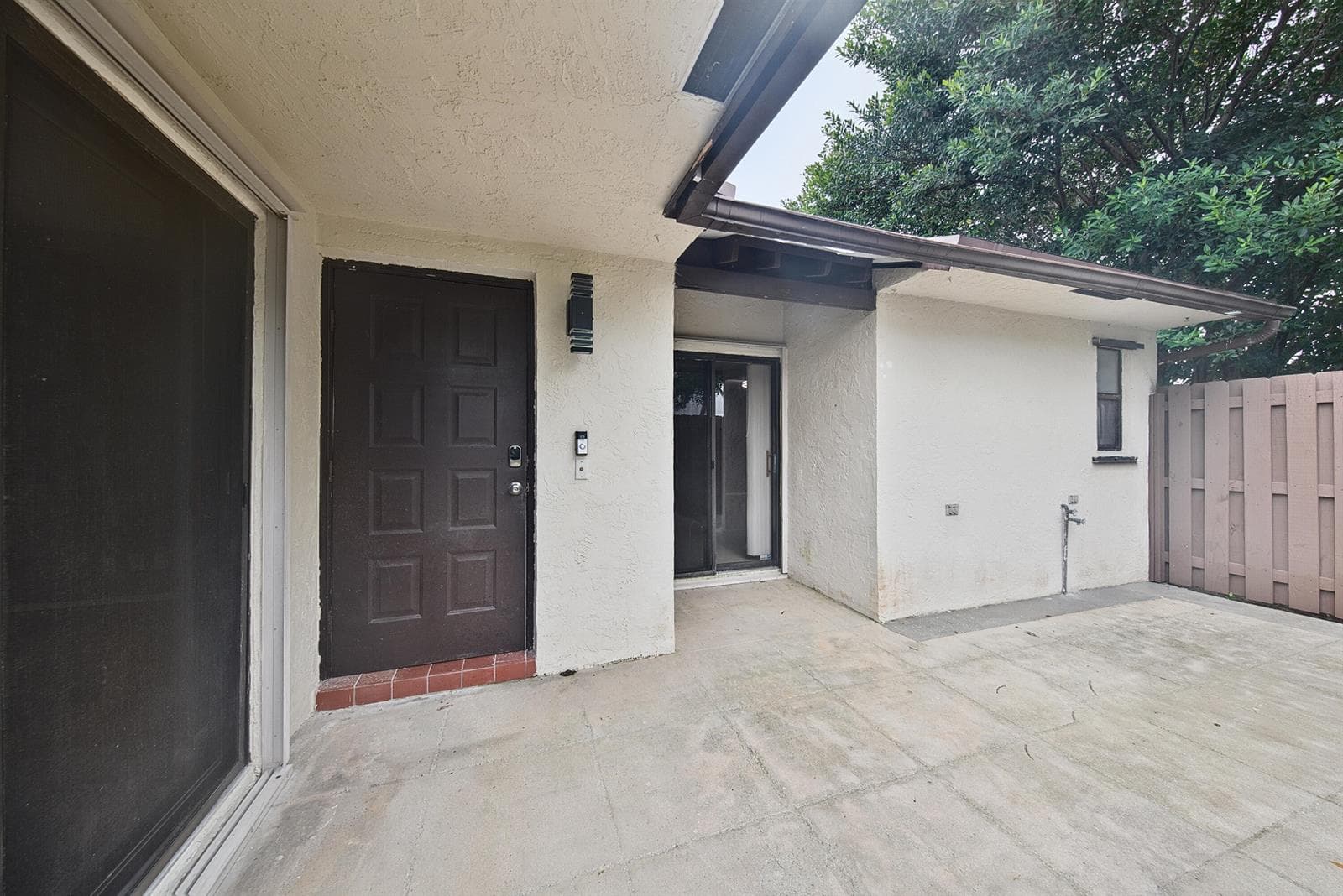 3402 WATERVIEW Circle # B, Palm Springs FL 33461 - Palm Springs, FL - Photo 1