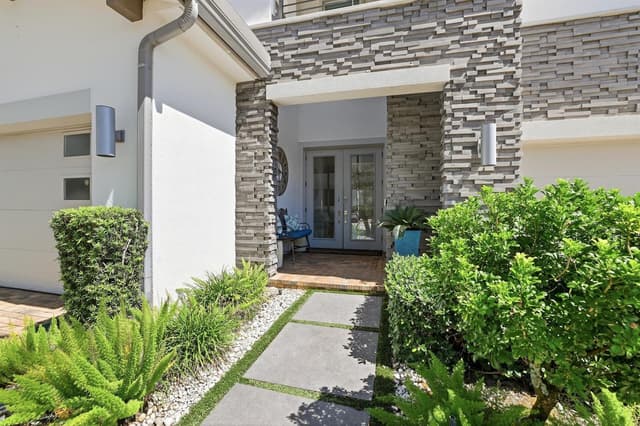 5244 Beland Drive, Lake Worth FL 33467 - Lake Worth, FL - Photo 4